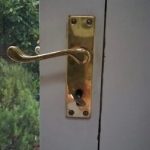 Door locksmith near me Oldham